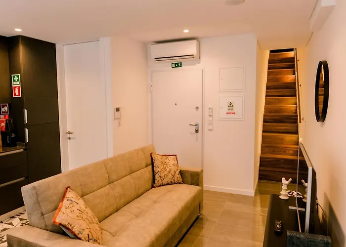 Dcm Lofts * Аркозелу